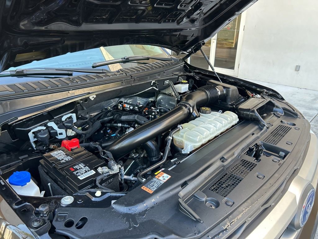 Used 2024 Ford Expedition Max XLT image 11