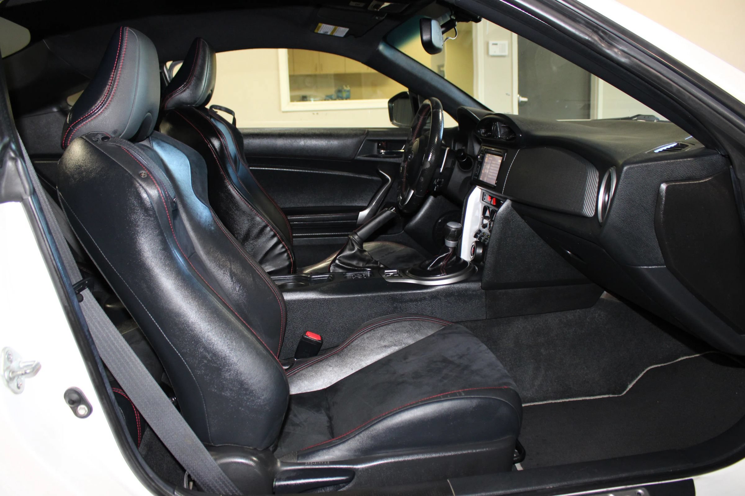 Used 2015 Subaru BRZ Limited w/ Popular Package #1B RWD image 20