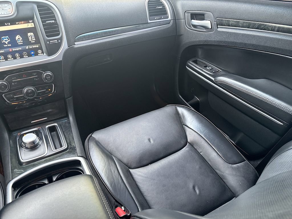 Used 2023 Chrysler 300 Touring L w/ Popular Equipment Group AWD/4WD image 25