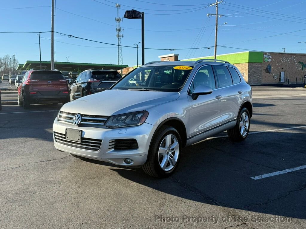 Used 2014 Volkswagen Touareg TDI image 6