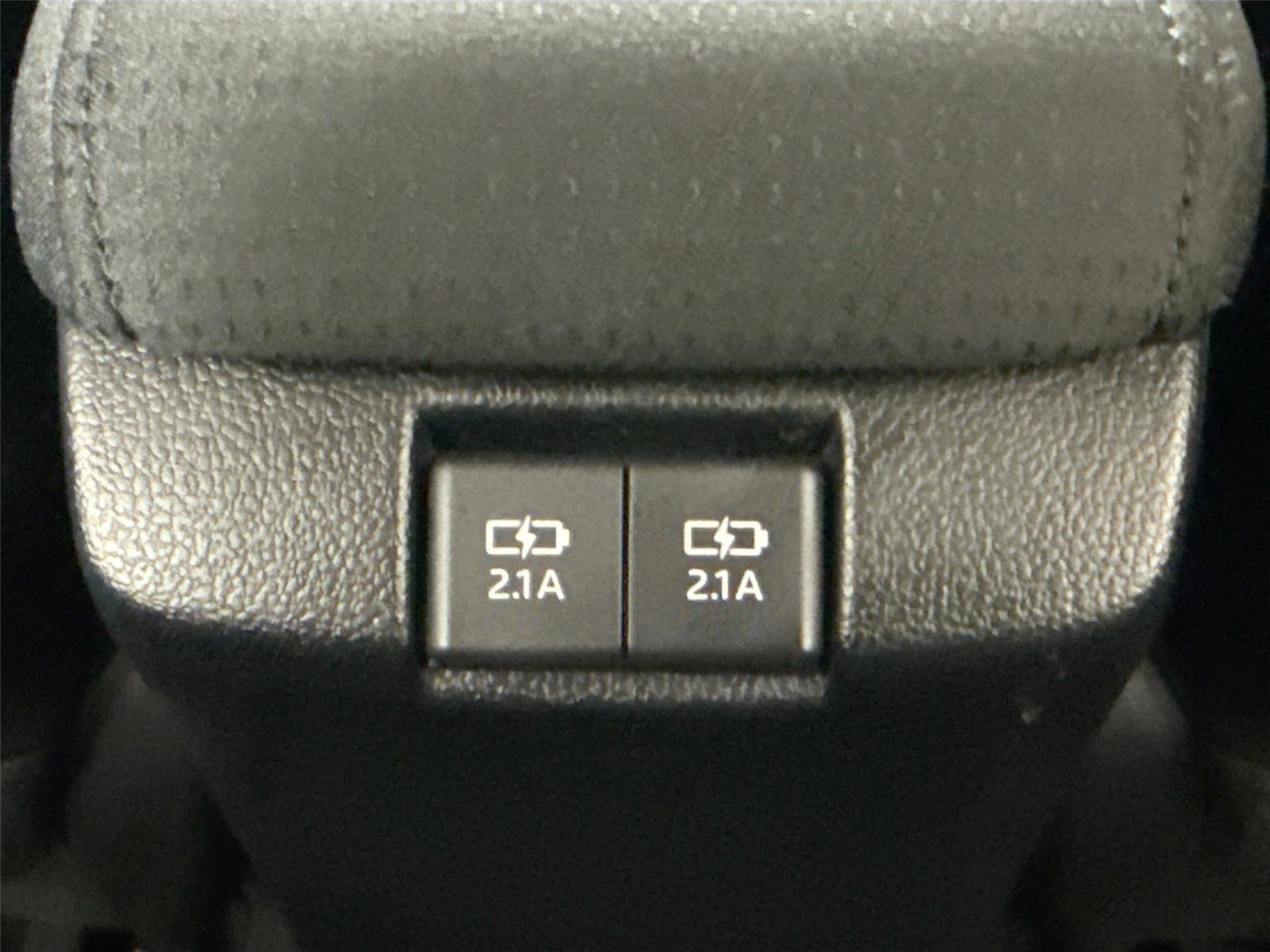 Certified 2022 Toyota Prius LE image 33