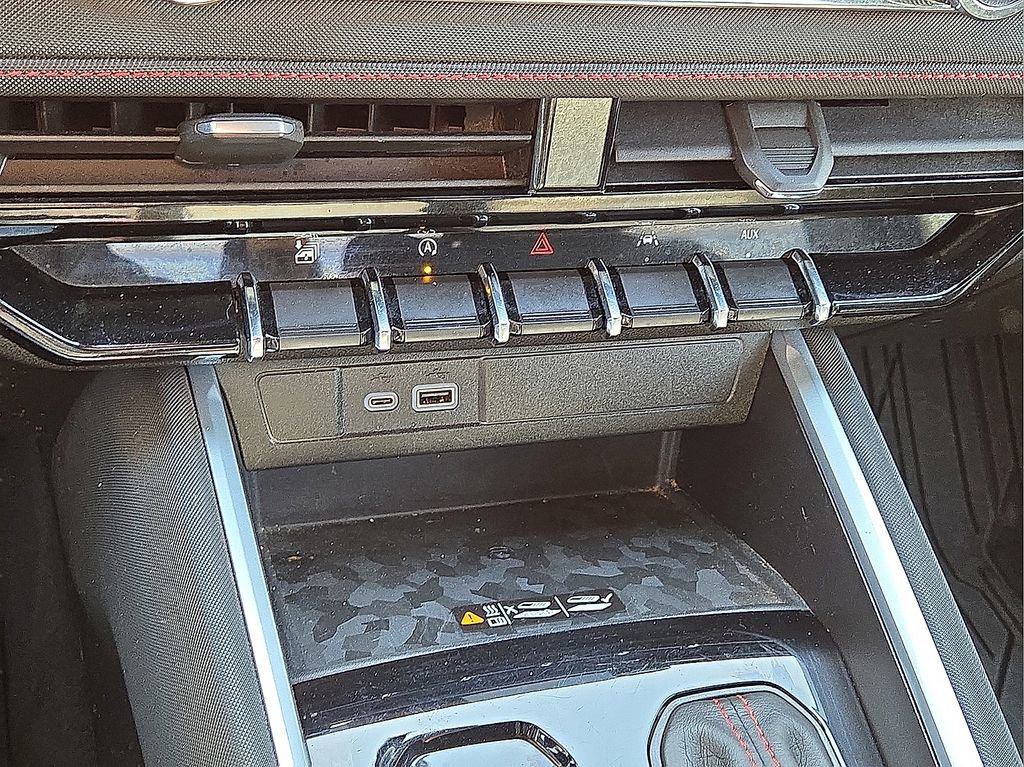 Used 2023 Chevrolet Colorado Z71 w/ Z71 Convenience Package 2 image 25