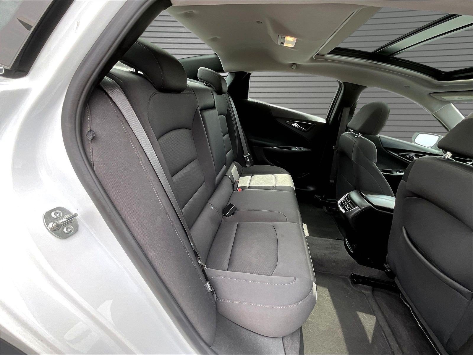 Used 2024 Chevrolet Malibu LT FWD image 25