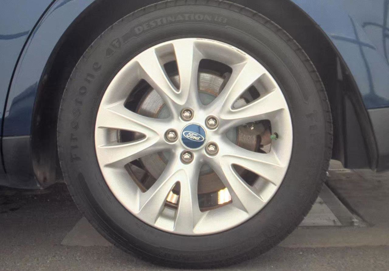 Used 2012 Ford Taurus SEL FWD image 9