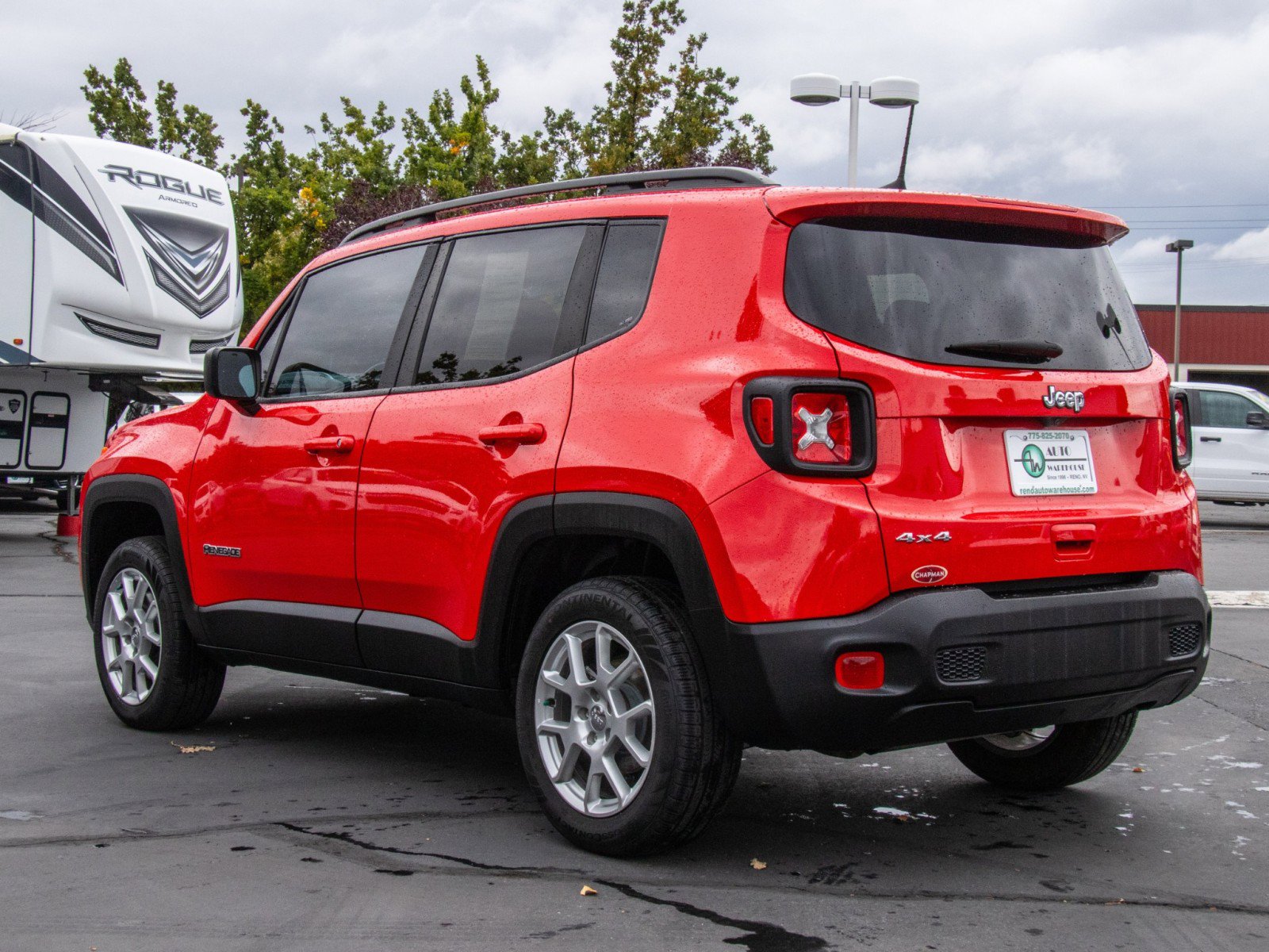 Used 2023 Jeep Renegade Latitude w/ Premium Group image 5
