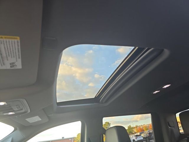 Used 2021 Chevrolet Silverado 1500 LTZ image 28