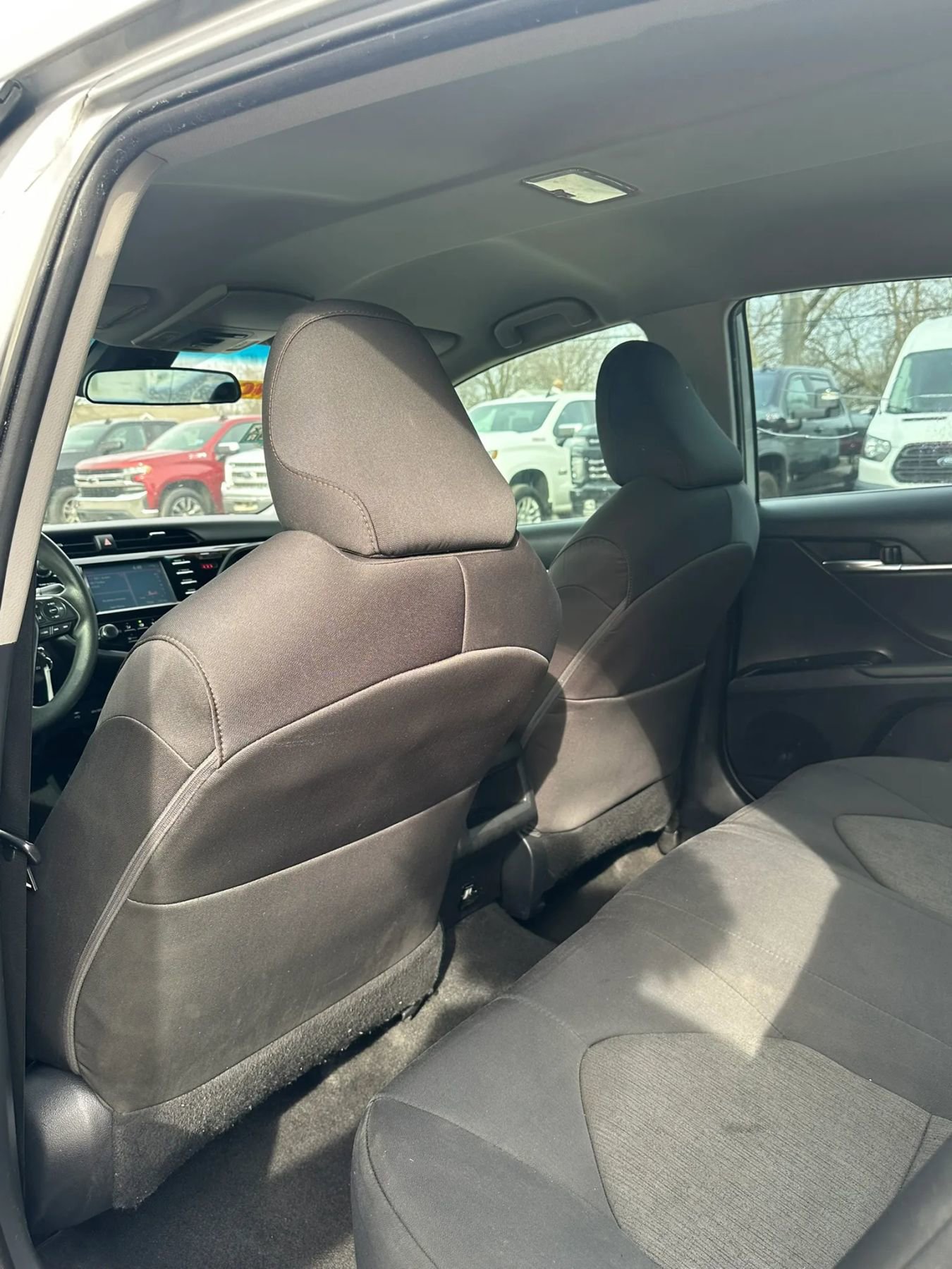 Used 2019 Toyota Camry LE image 11