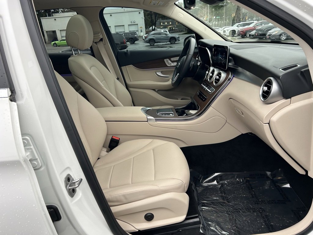 Used 2022 Mercedes-Benz GLC 300 GLC 300 image 16