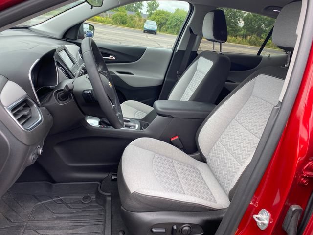 Used 2024 Chevrolet Equinox LT w/ LPO, Floor Liner Package FWD image 15