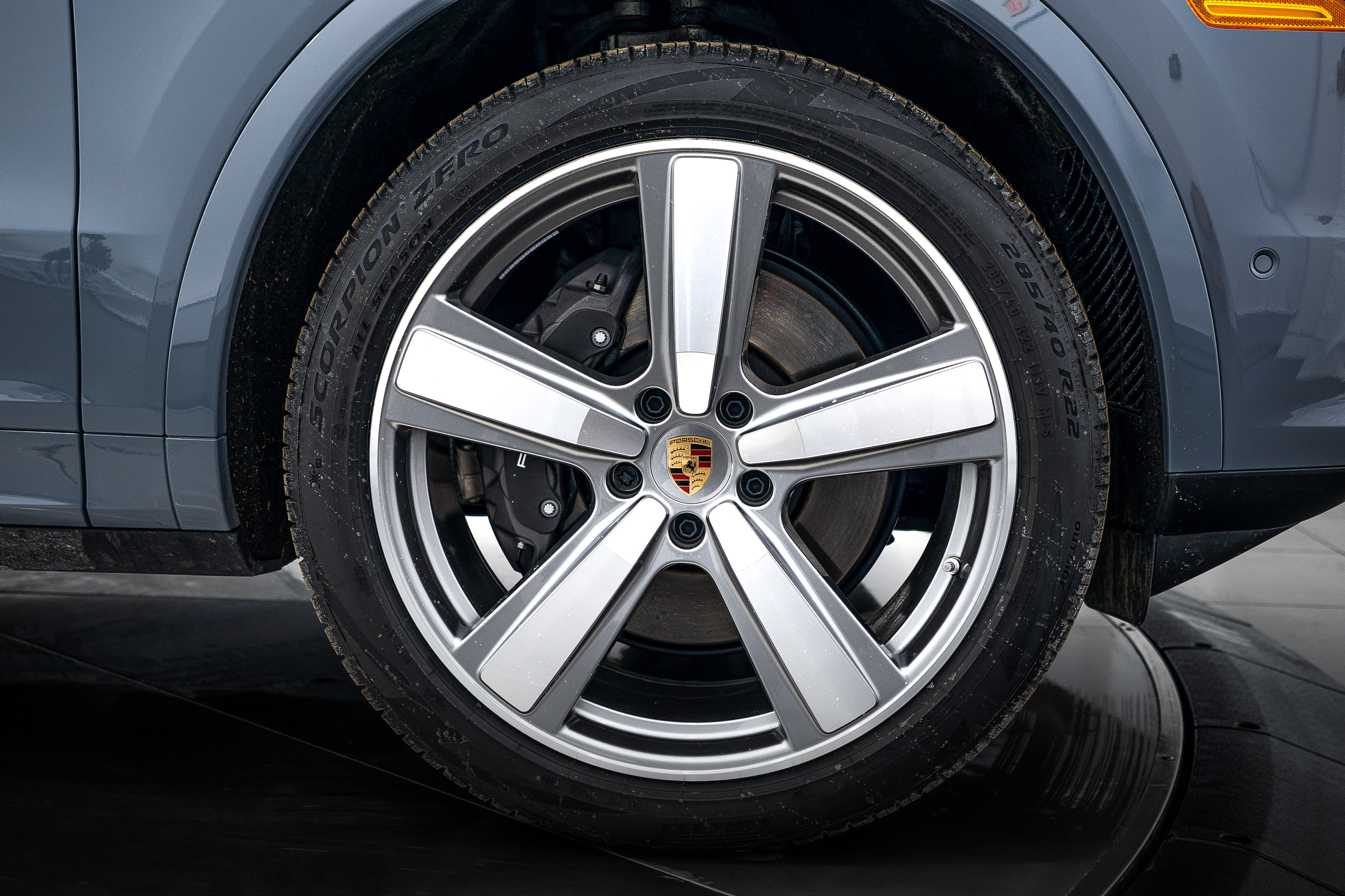 Certified 2025 Porsche Cayenne image 11