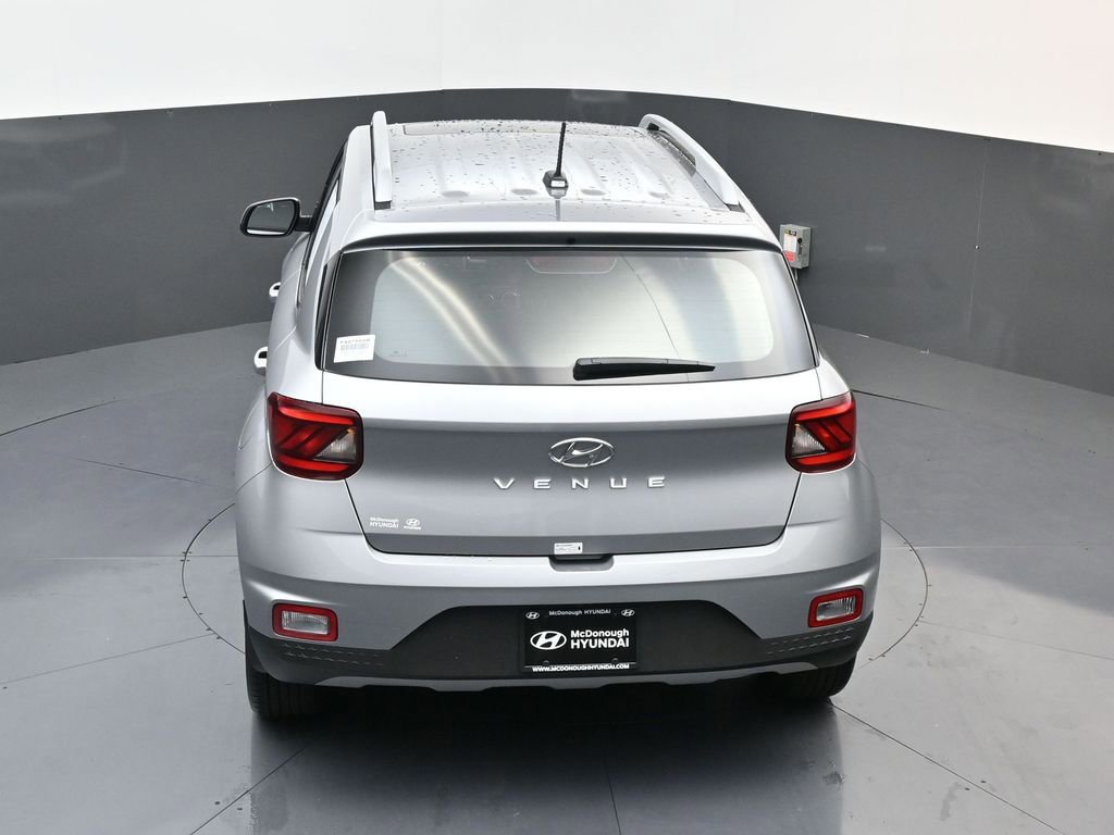 Certified 2025 Hyundai Venue SEL image 19