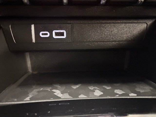 Used 2024 GMC Canyon Elevation w/ Convenience Package image 30