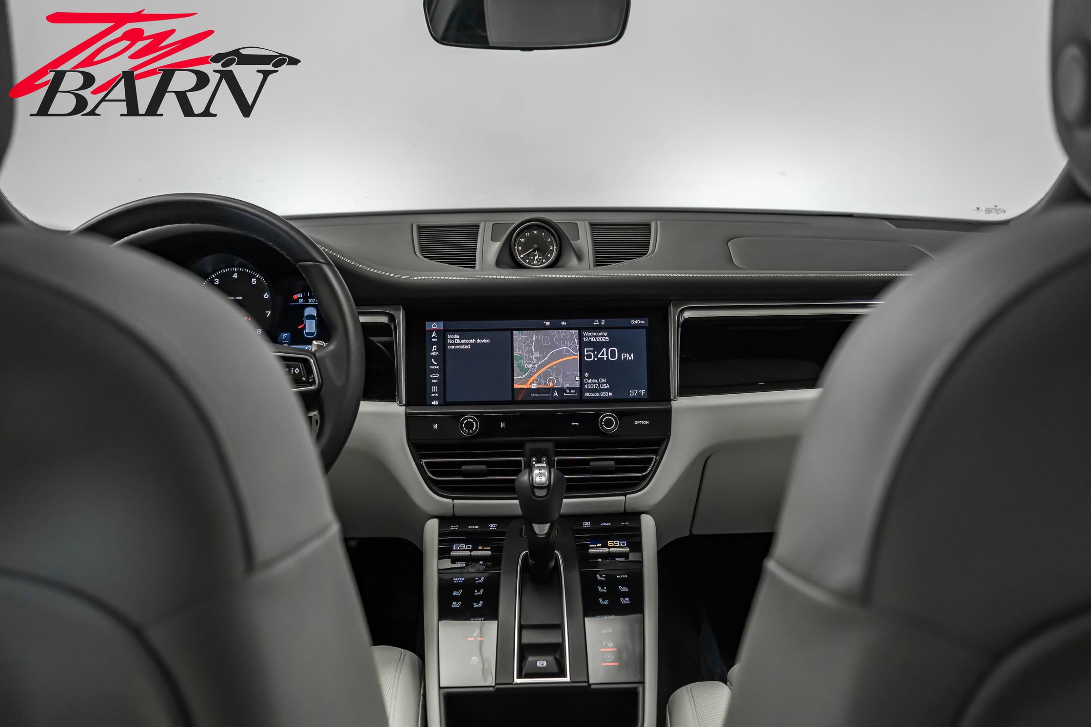 Used 2022 Porsche Macan S image 46