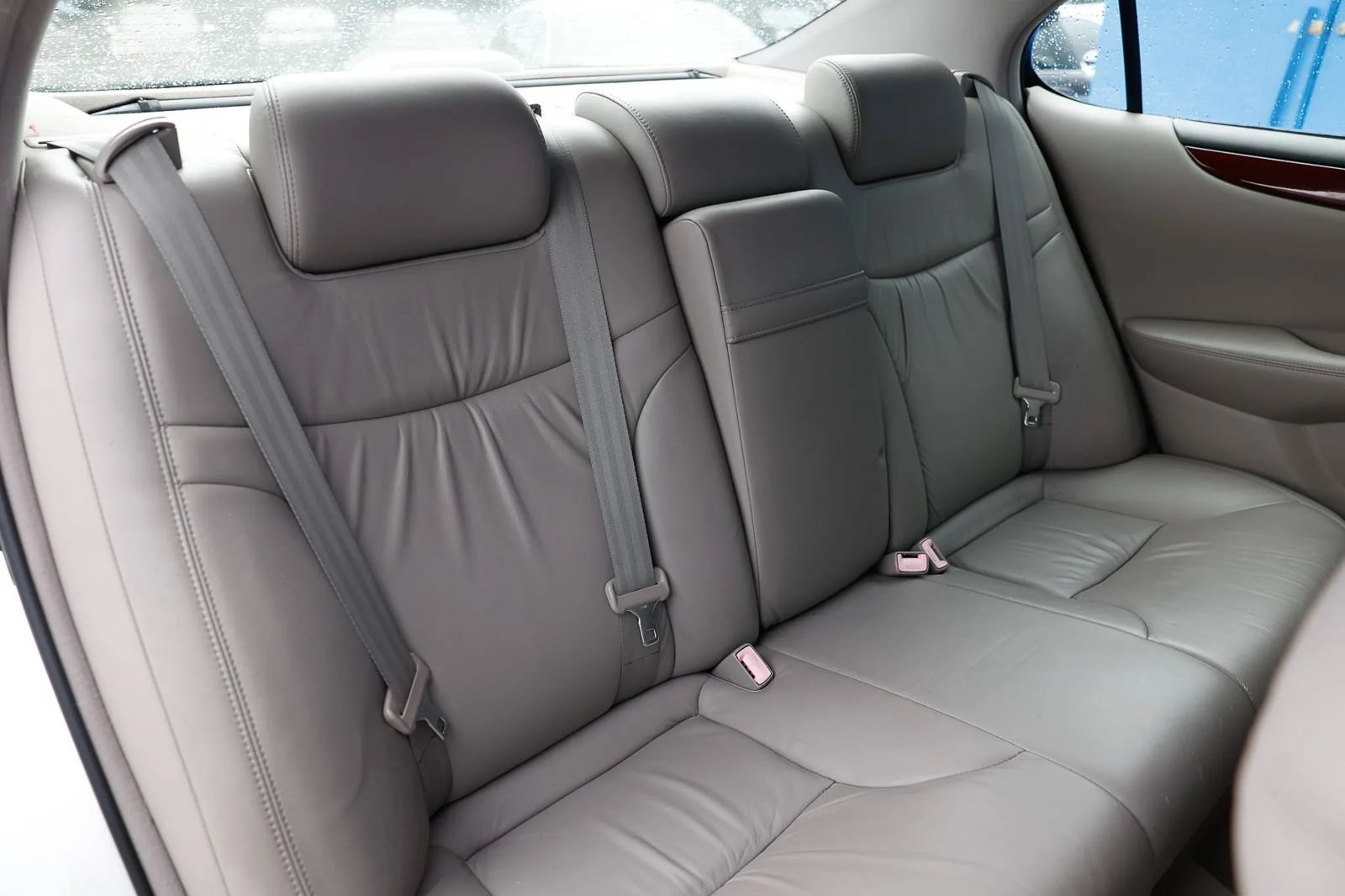 Used 2004 Lexus ES 330 w/ Premium Pkg FWD image 21