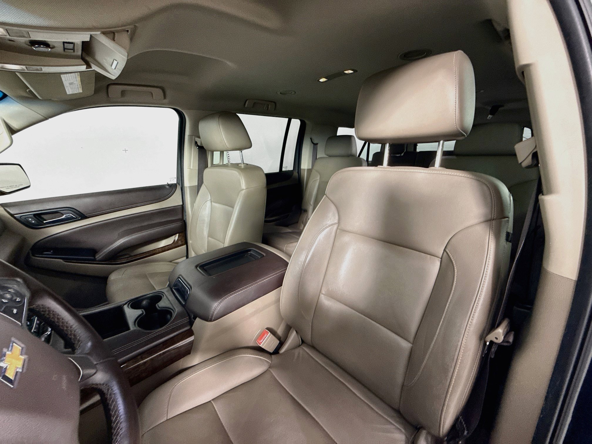Used 2017 Chevrolet Suburban LT RWD image 11