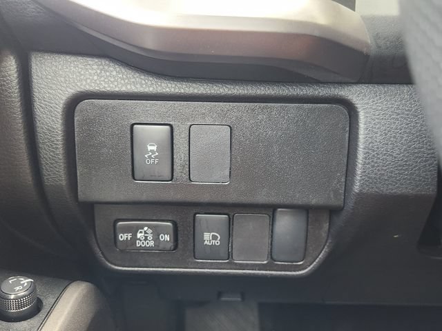 Used 2022 Toyota Tacoma SR5 RWD image 25
