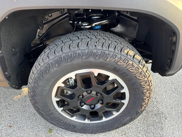 New 2026 Toyota Tacoma TRD Off-Road AWD/4WD image 10