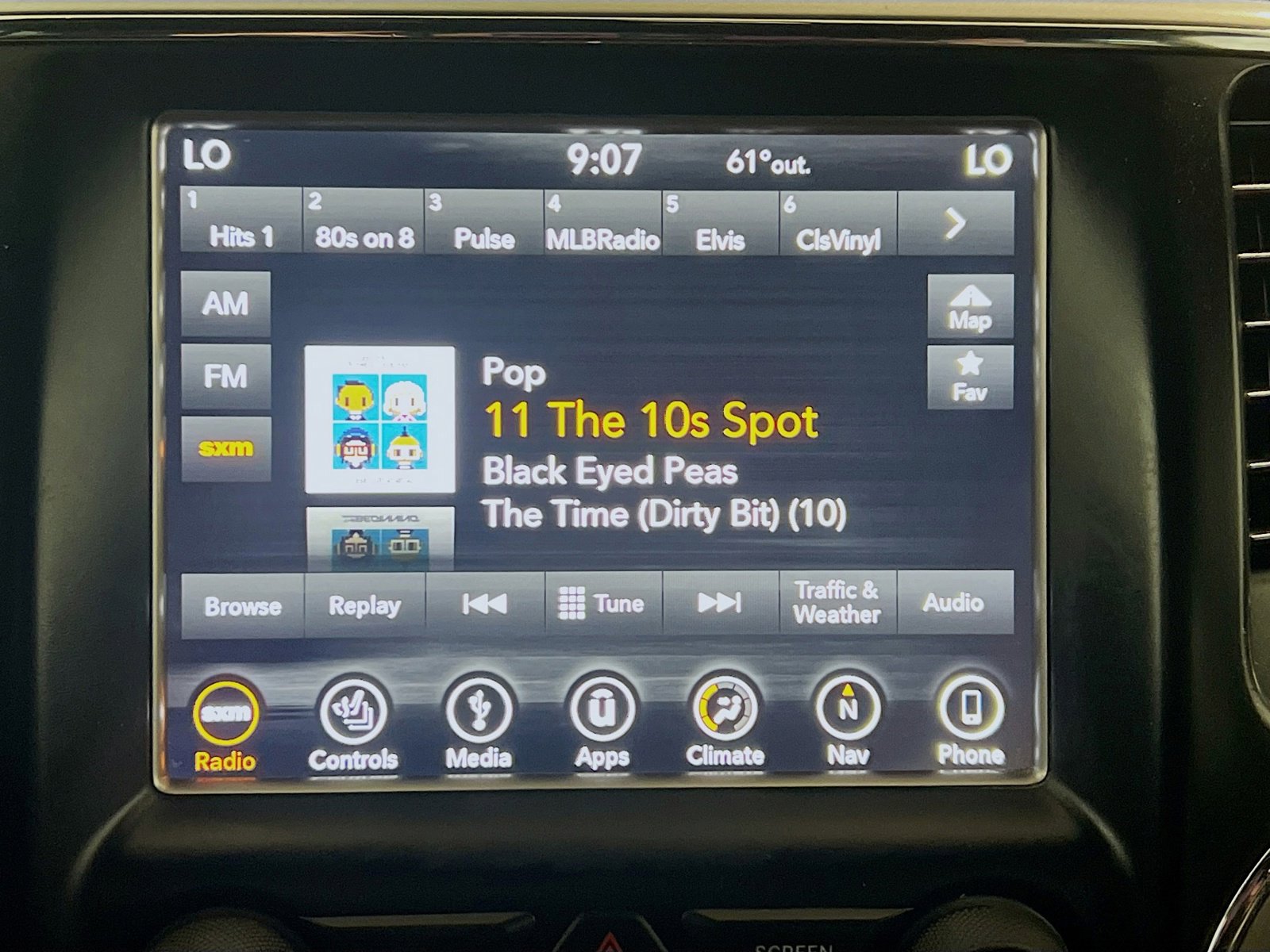 Used 2018 Jeep Grand Cherokee Limited image 11