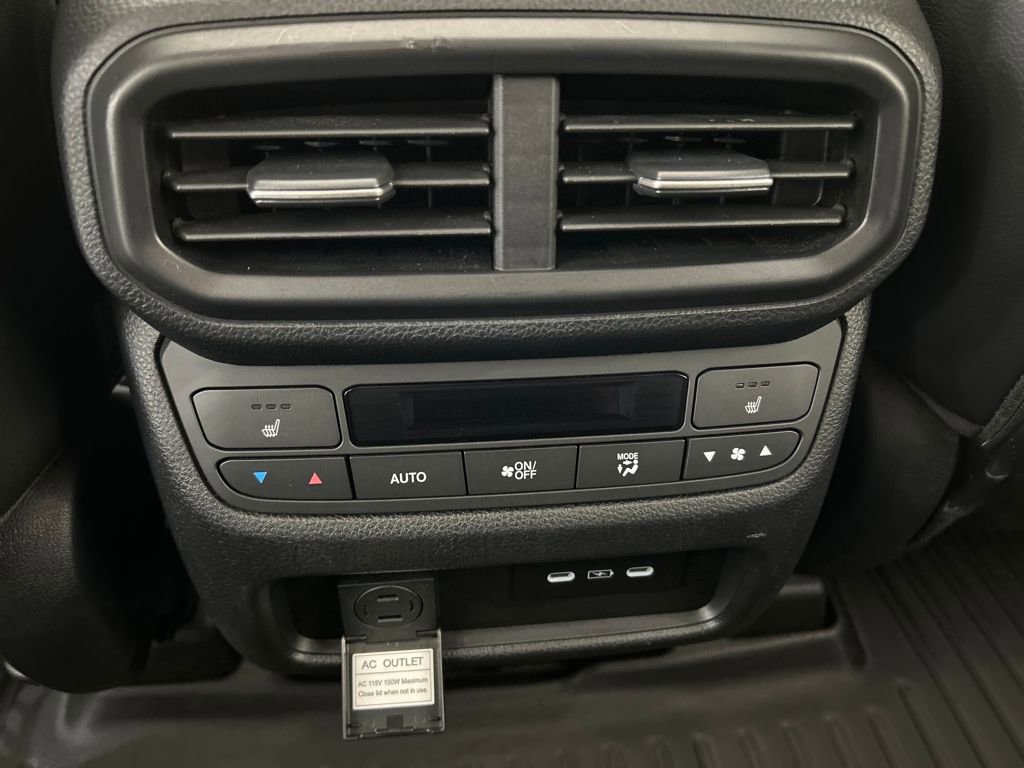 Used 2025 Honda Pilot Elite image 17