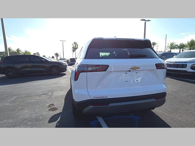 New 2027 Chevrolet Equinox LT w/ LPO, Floor Liner Package FWD image 17