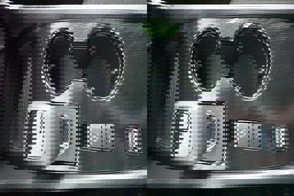 Used 2023 Nissan Rogue SV image 20