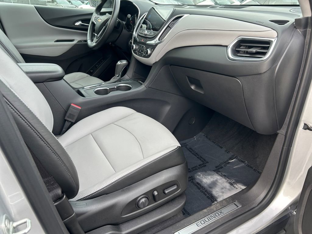 Used 2020 Chevrolet Equinox Premier AWD/4WD image 27