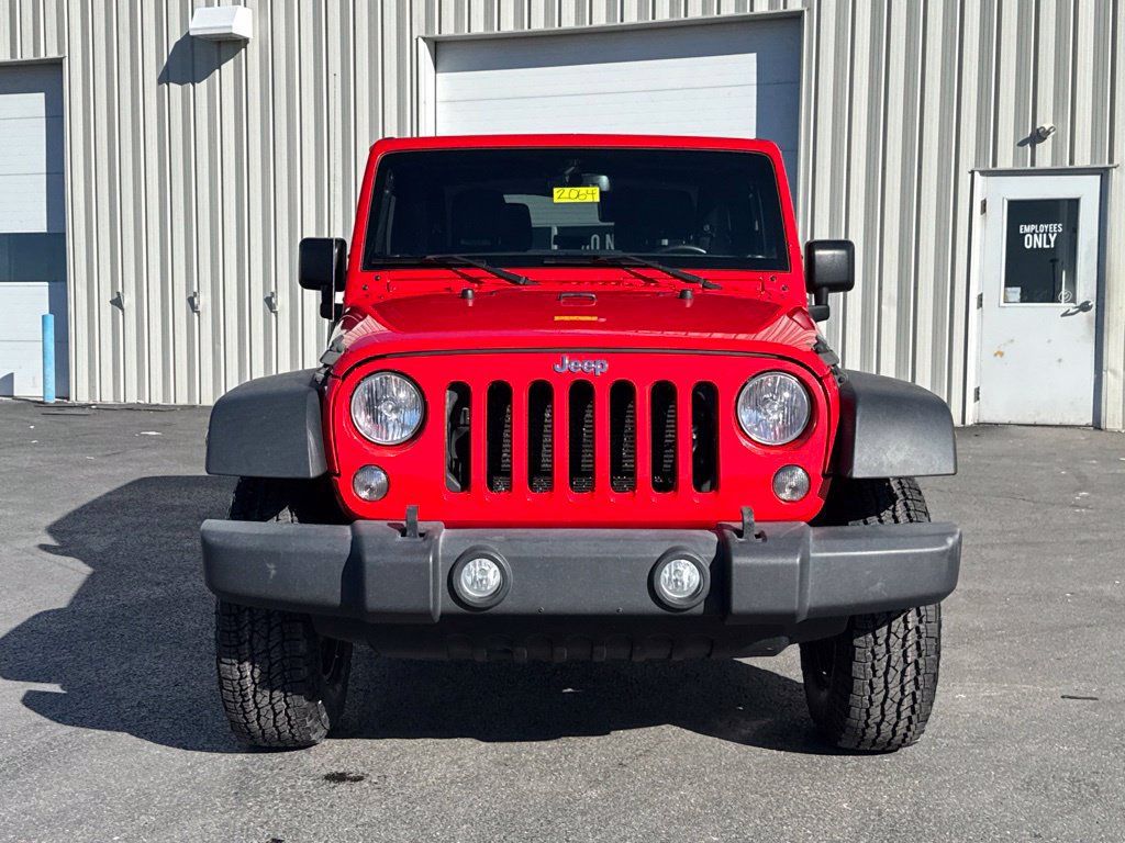 Used 2018 Jeep Wrangler Sport AWD/4WD image 2