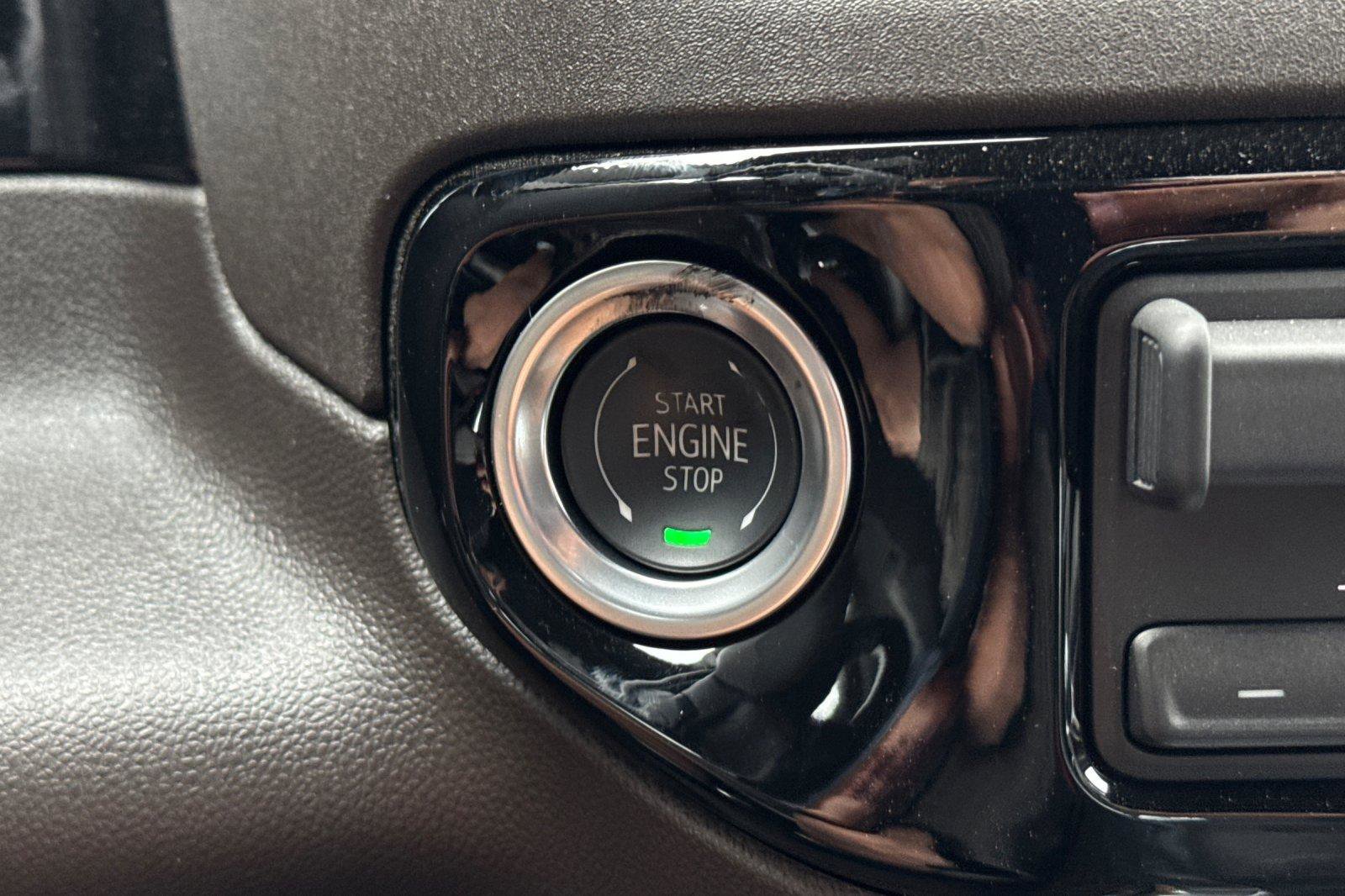 New 2025 Chevrolet Silverado 1500 LTZ image 29