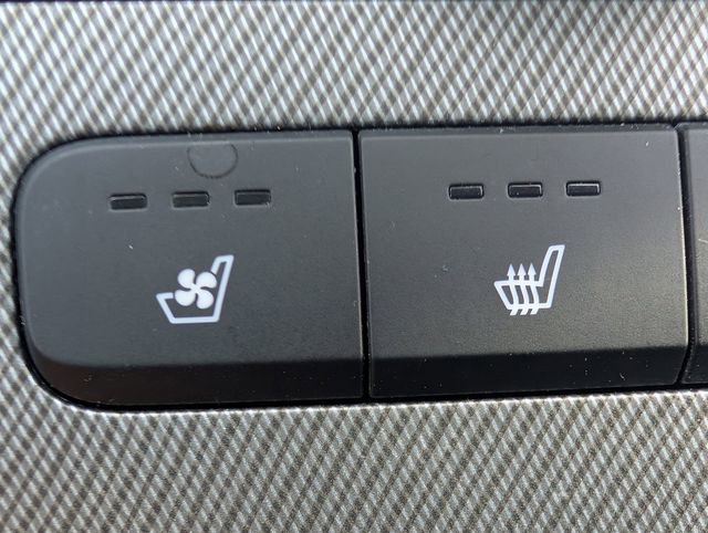 Used 2023 Hyundai Palisade SEL w/ Premium Package image 21