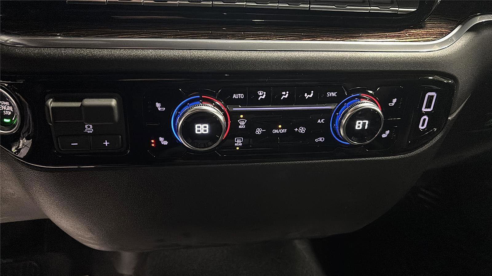 New 2026 GMC Sierra 3500 SLE w/ SLE Convenience Package image 19