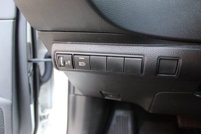 Used 2022 Toyota Corolla SE w/ SE Premium Package FWD image 12