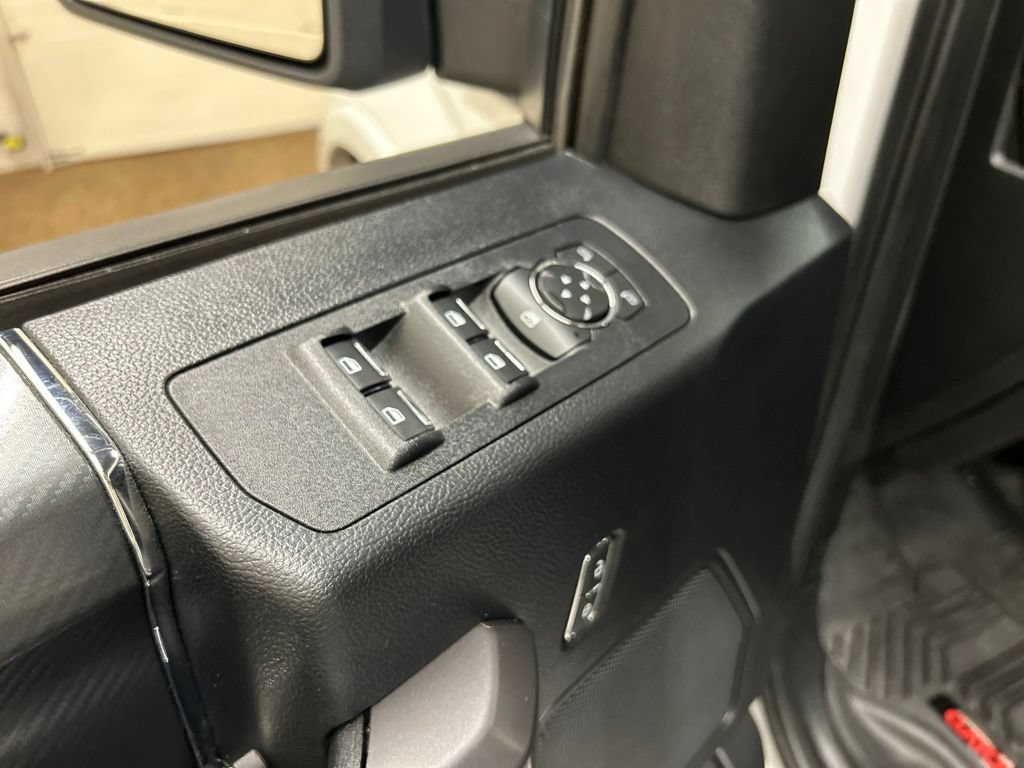 Used 2019 Ford F150 XLT w/ Equipment Group 302A Luxury AWD/4WD image 25