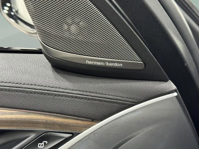 Used 2018 BMW M550i xDrive w/ Driving Assistance Package image 36