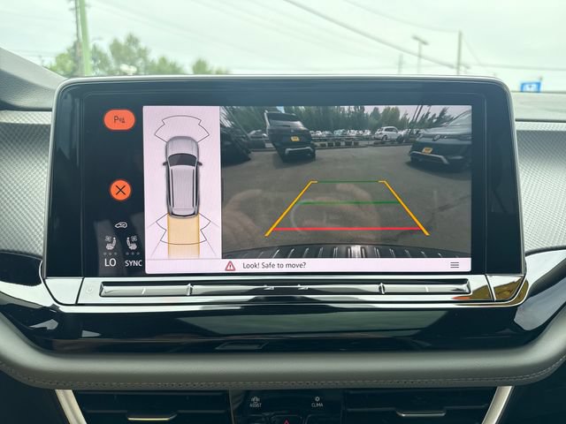 Used 2025 Volkswagen Atlas Peak Edition SE AWD/4WD image 24