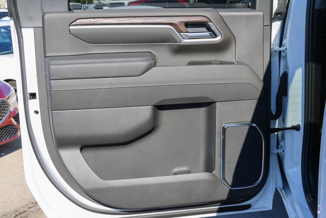 New 2026 GMC Sierra 3500 SLT w/ SLT Convenience Package image 12