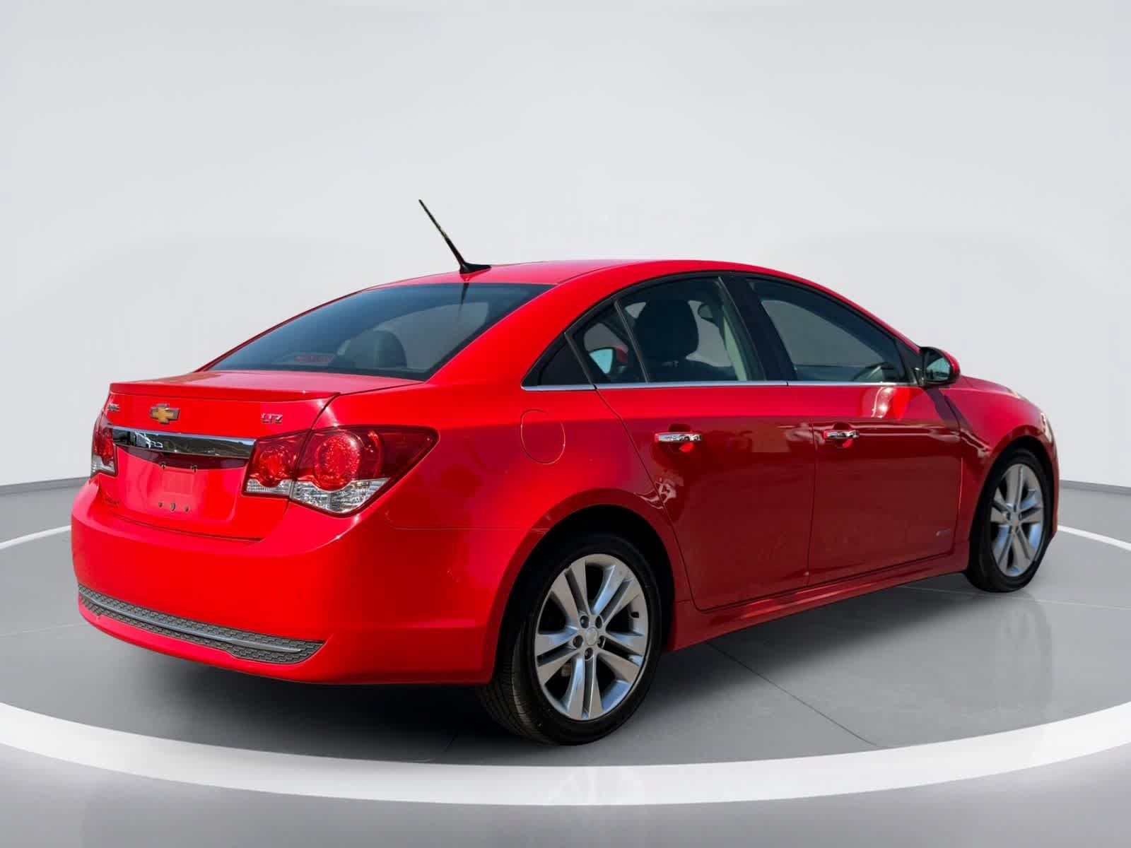 Used 2014 Chevrolet Cruze LTZ w/ RS Package FWD image 6