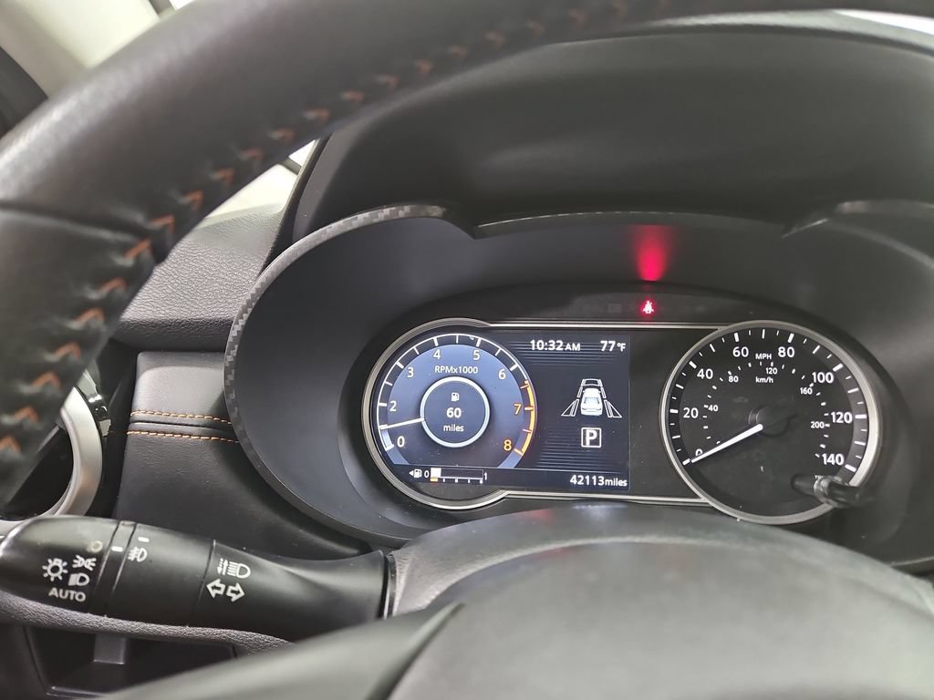 Used 2020 Nissan Versa SR w/ Convenience Package FWD image 16