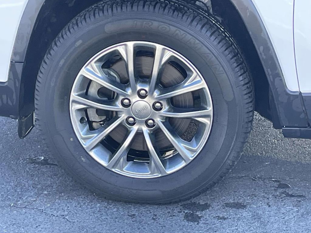 Used 2021 Jeep Cherokee Latitude Lux image 12