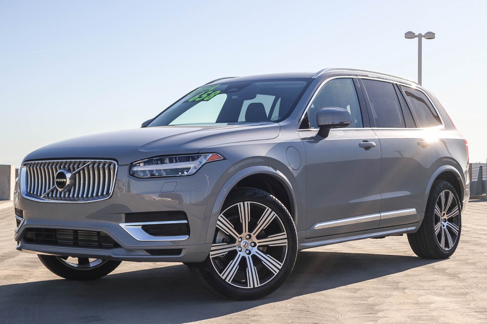 Used 2025 Volvo XC90 T8 Plus w/ Protection Package Premier