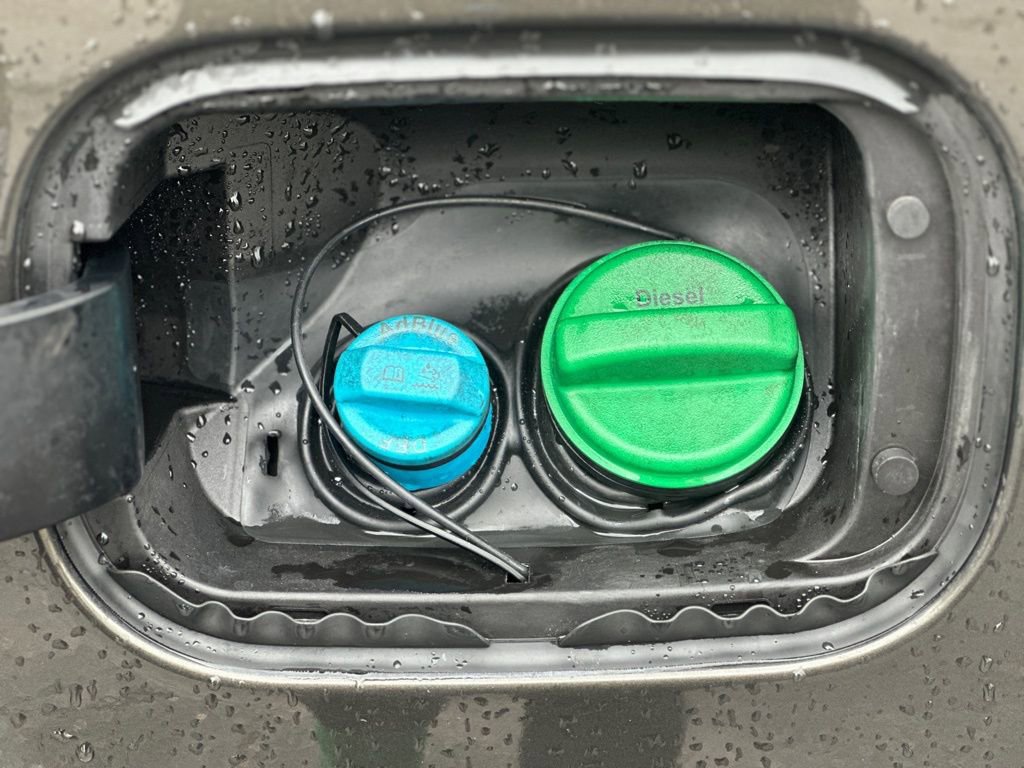 Used 2022 Chevrolet Silverado 3500 LTZ w/ LTZ Convenience Package image 29