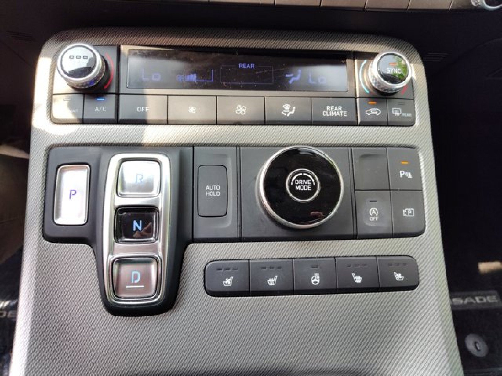 Used 2024 Hyundai Palisade SEL FWD image 27