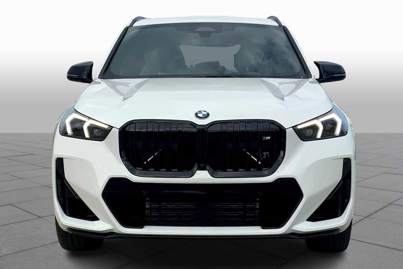 Used 2026 BMW X1 M35i w/ Technology Package image 3