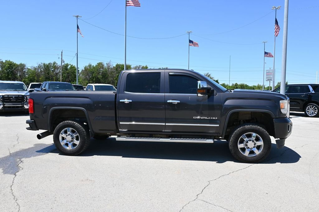 Used 2015 GMC Sierra 3500 Denali w/ Duramax Plus Package AWD/4WD image 2