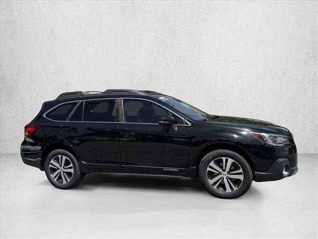 Used 2018 Subaru Outback 3.6R Limited AWD/4WD image 4