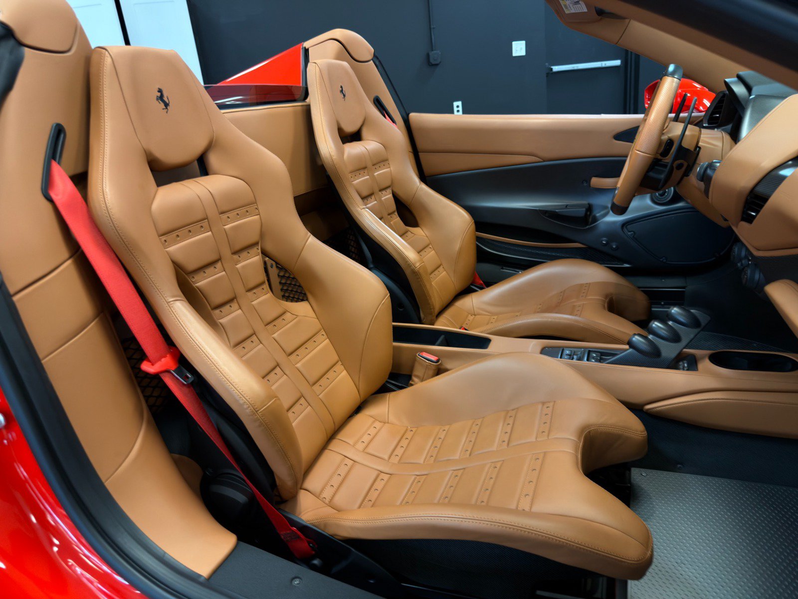 Used 2020 Ferrari 488 Pista Spider RWD image 26