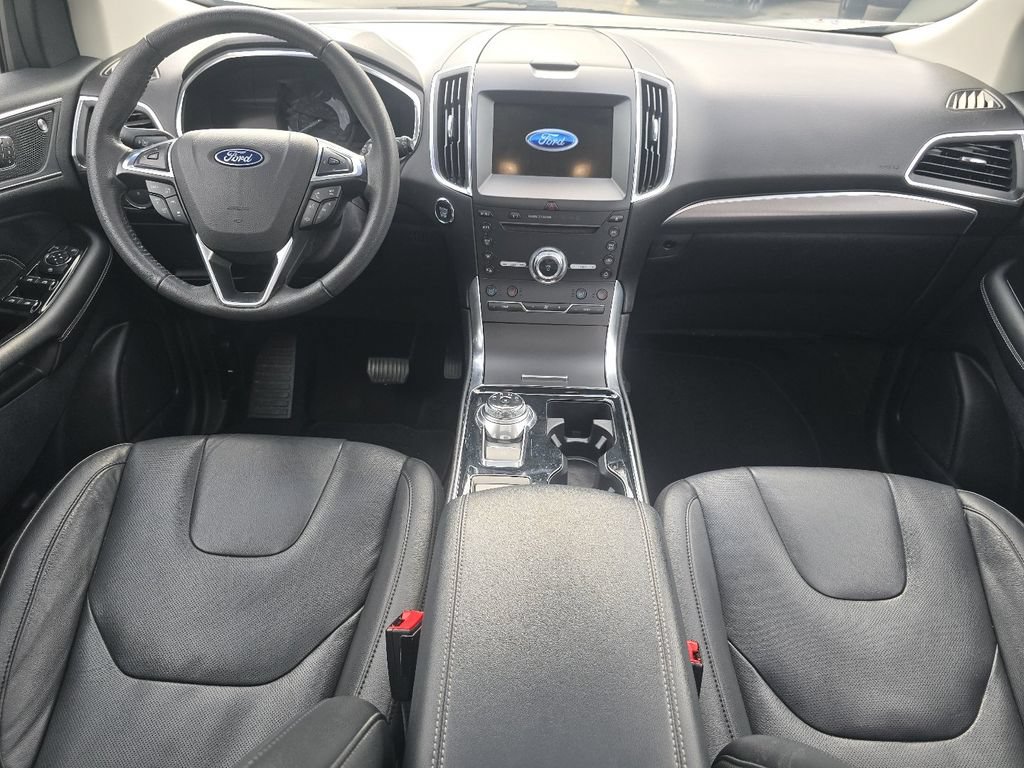 Used 2019 Ford Edge Titanium w/ Equipment Group 301A FWD image 23