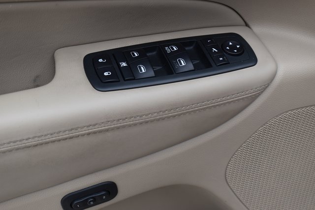 Used 2014 Jeep Grand Cherokee Overland image 13