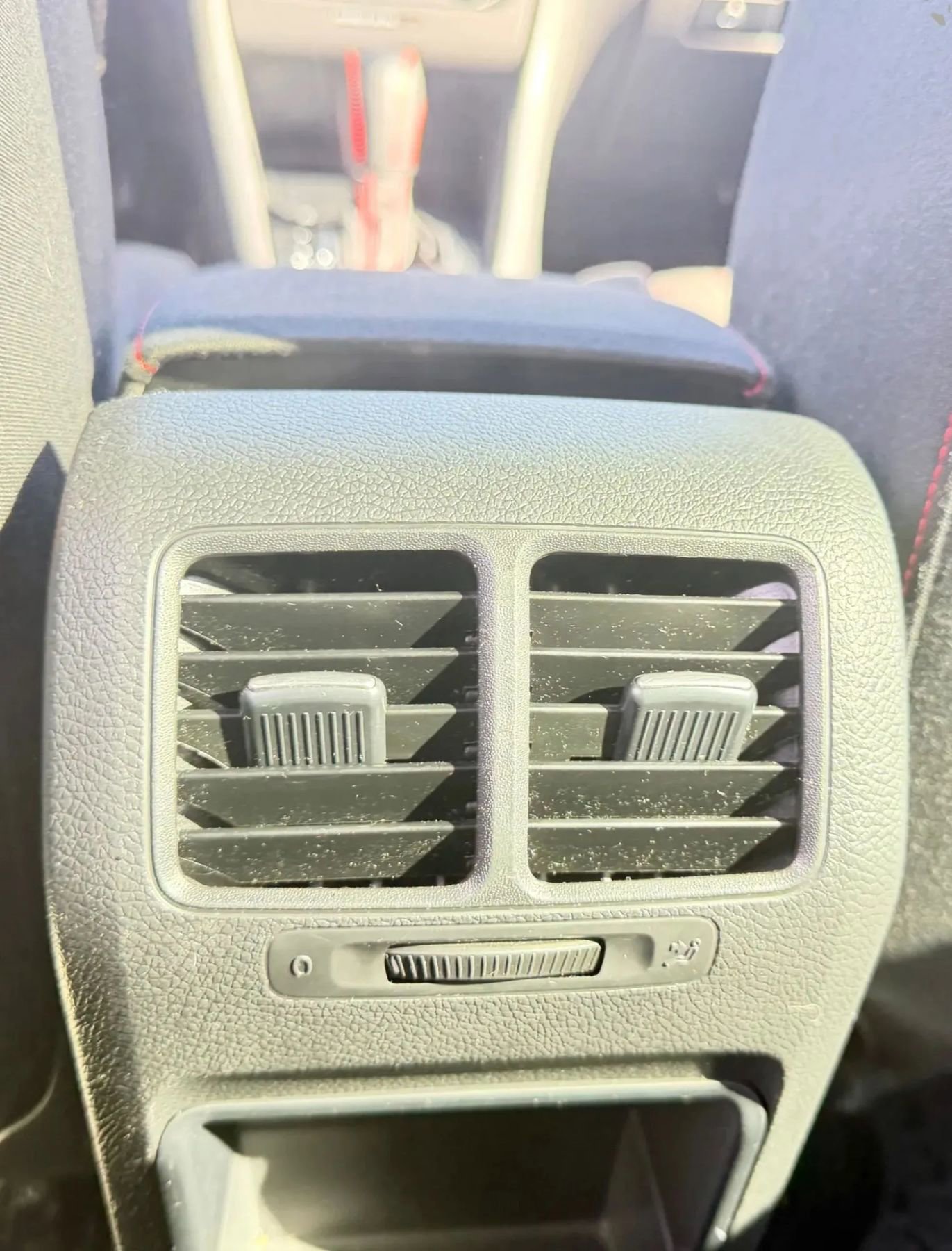 Used 2011 Volkswagen Golf 4-Door image 13