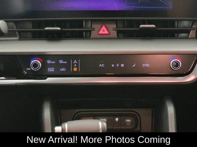 Used 2023 Kia Sportage EX image 23
