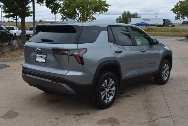New 2027 Chevrolet Equinox LT w/ Safety and Technology Package FWD image 5